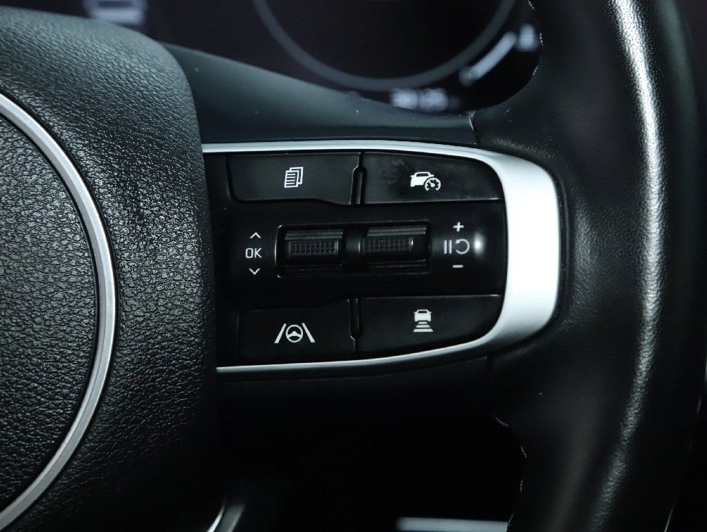 Used 2023 Kia Sportage SX image 25
