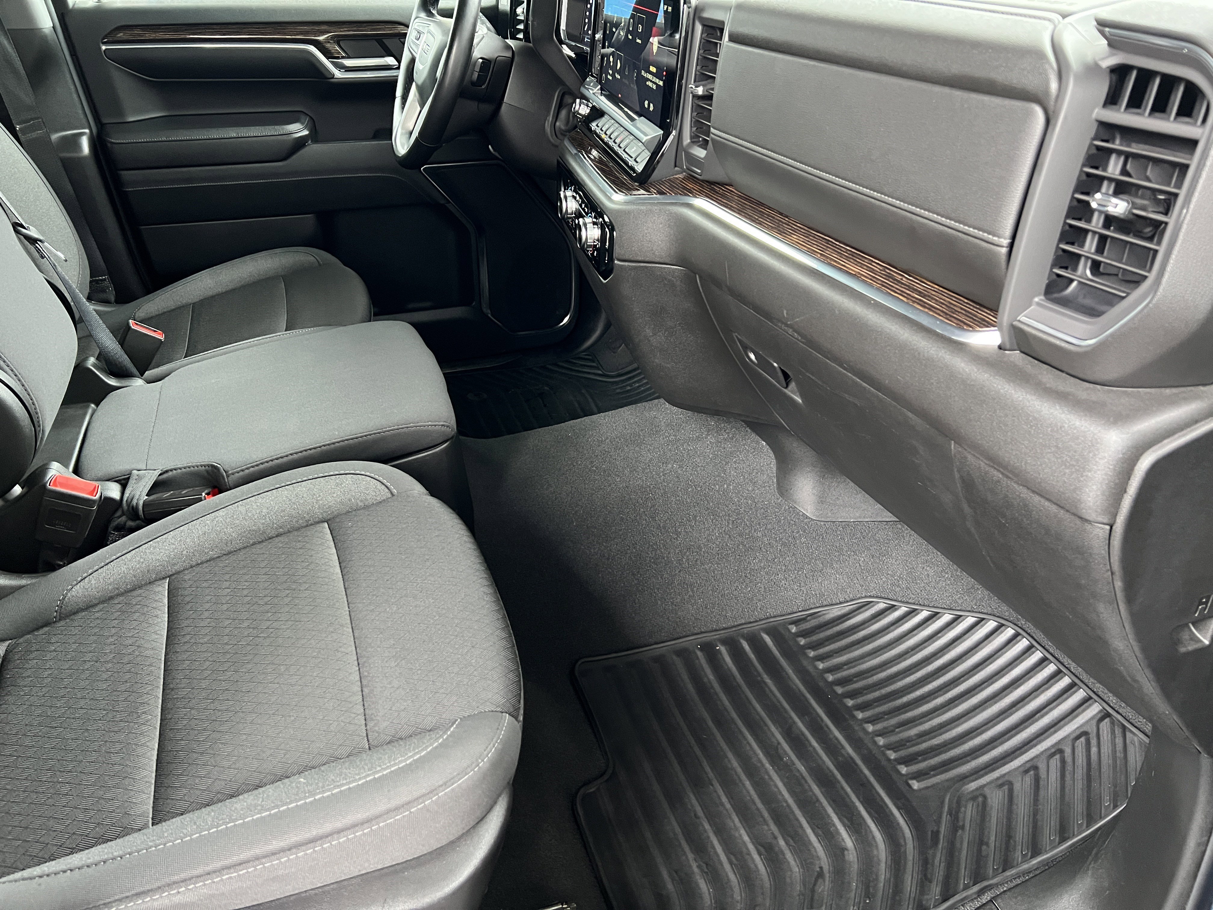 Used 2024 GMC Sierra 1500 SLE AWD/4WD image 20