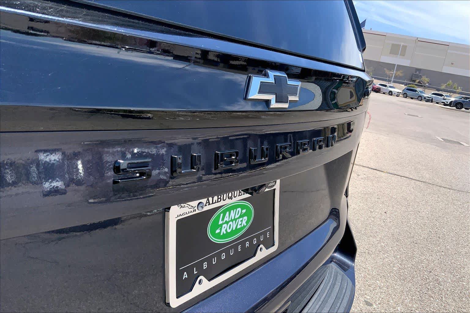 Used 2025 Chevrolet Suburban Z71 AWD/4WD image 30