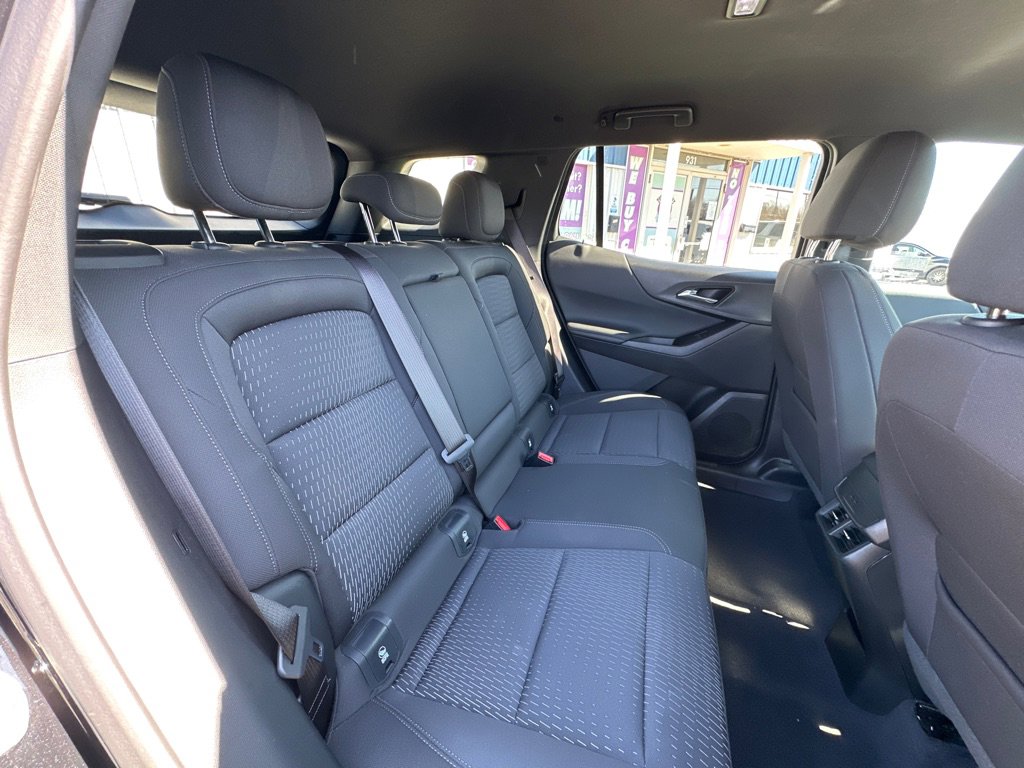 Used 2025 Chevrolet Equinox LT image 21