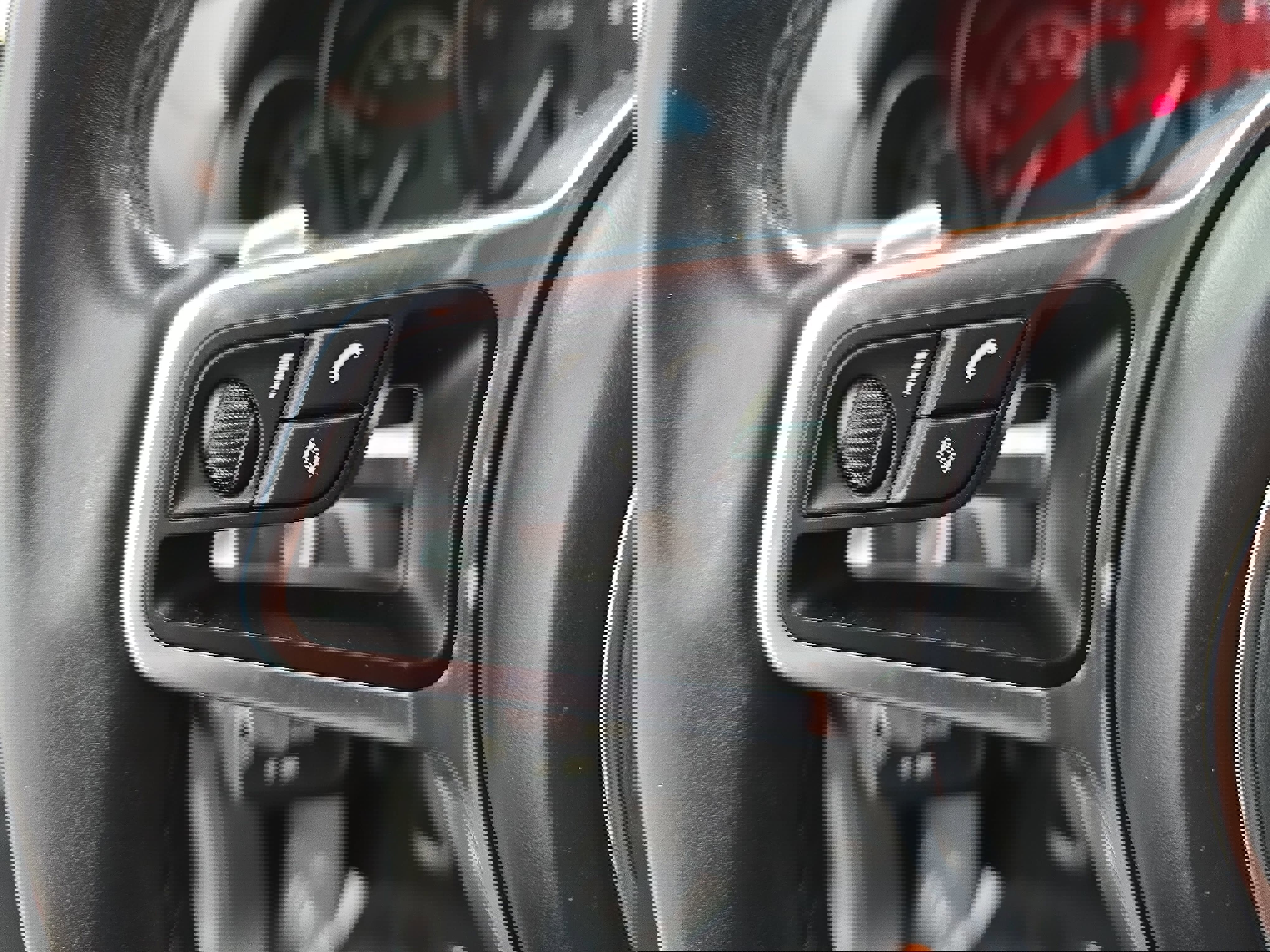 Used 2016 Porsche Cayenne GTS image 17