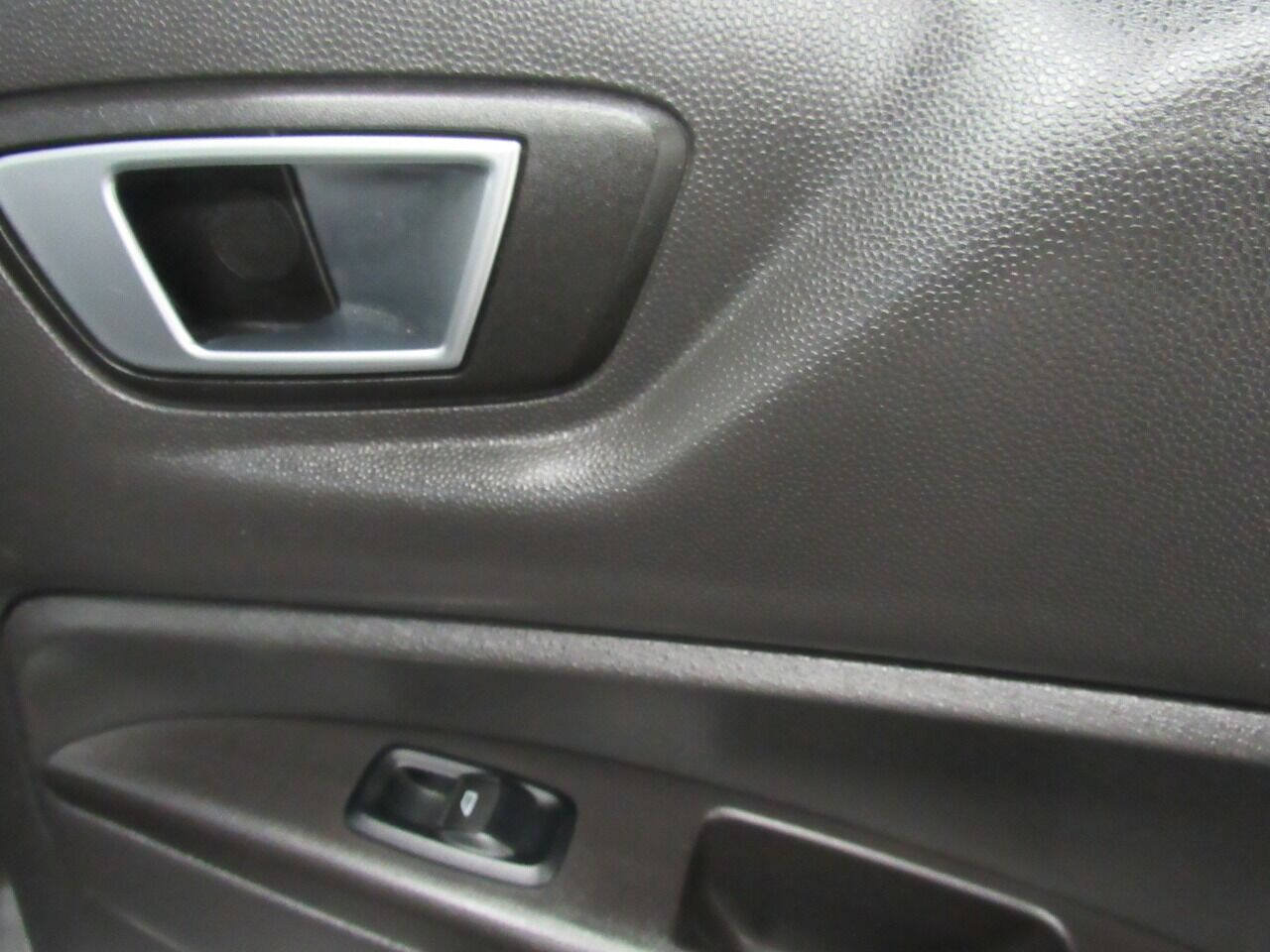 Used 2017 Ford Fiesta ST FWD image 19