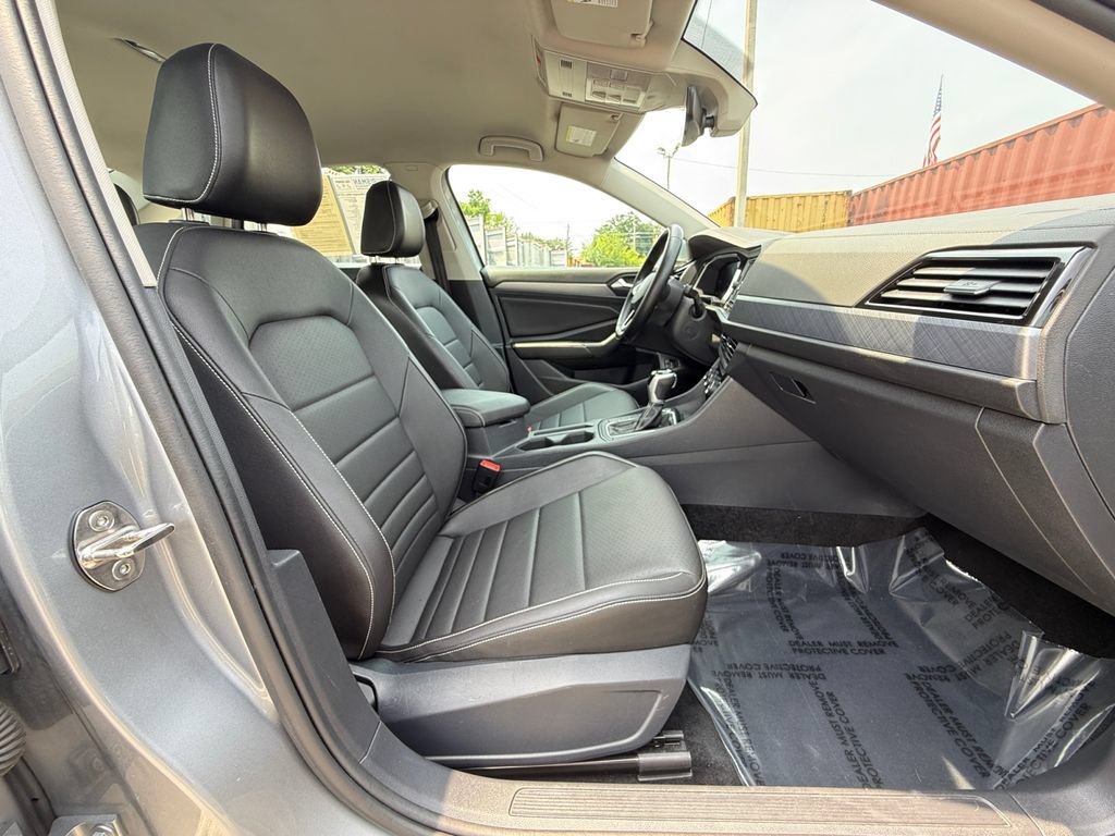 Used 2024 Volkswagen Jetta SE FWD image 24