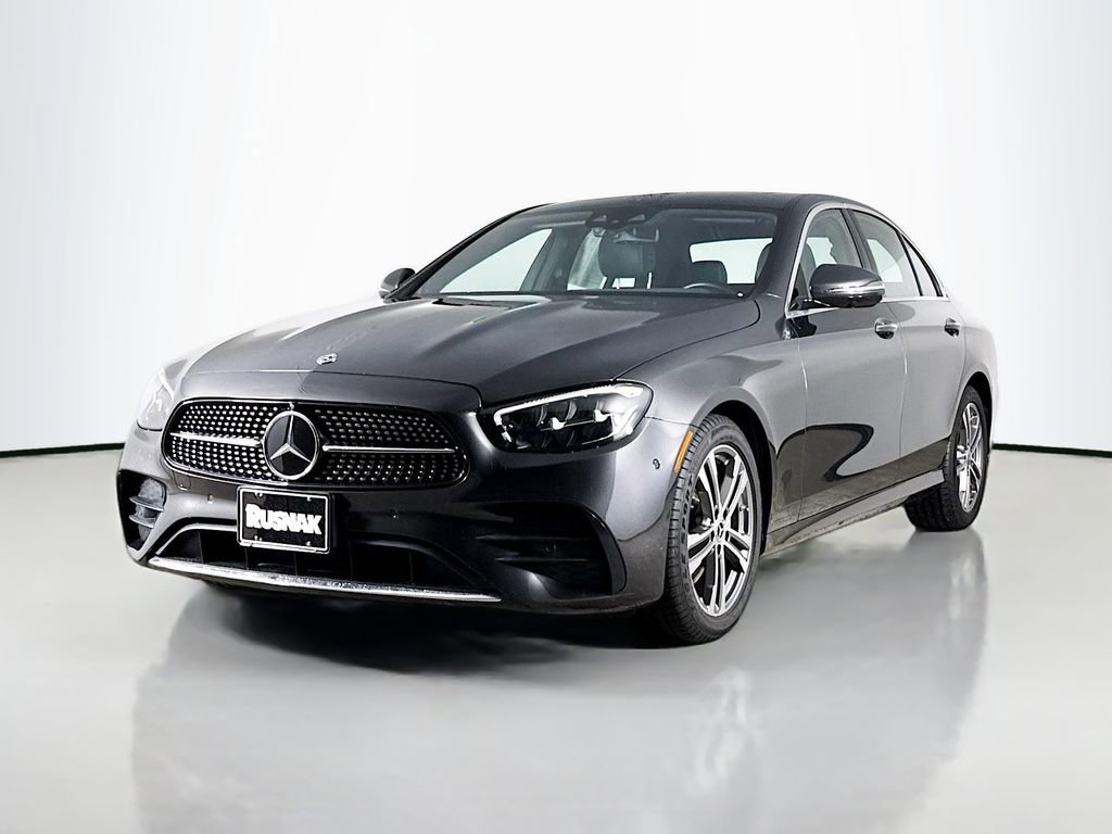 Used 2021 Mercedes-Benz E 350 4MATIC Sedan image 3