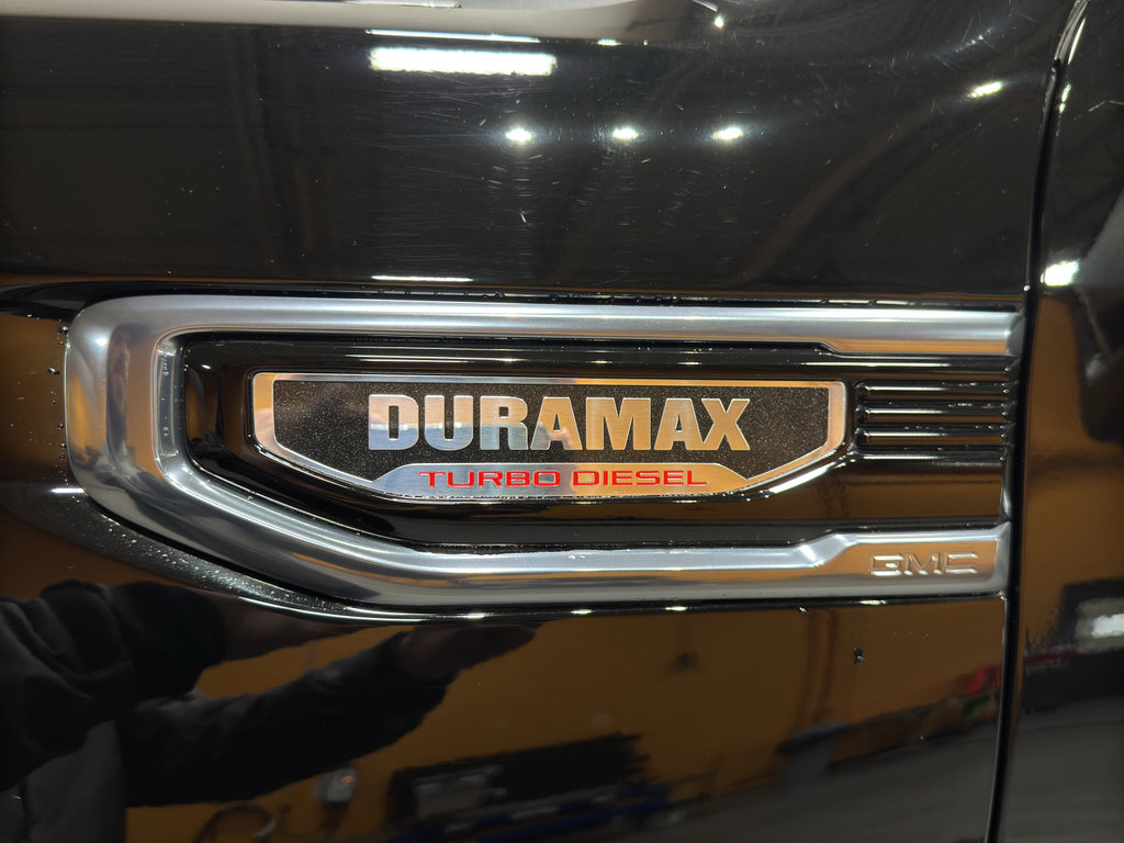 Used 2025 GMC Sierra 1500 AT4 w/ AT4 Premium Package image 10