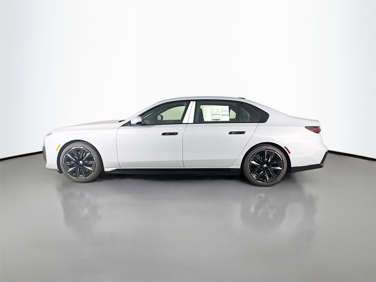 New 2026 BMW i7 eDrive50 w/ M Sport Package image 4