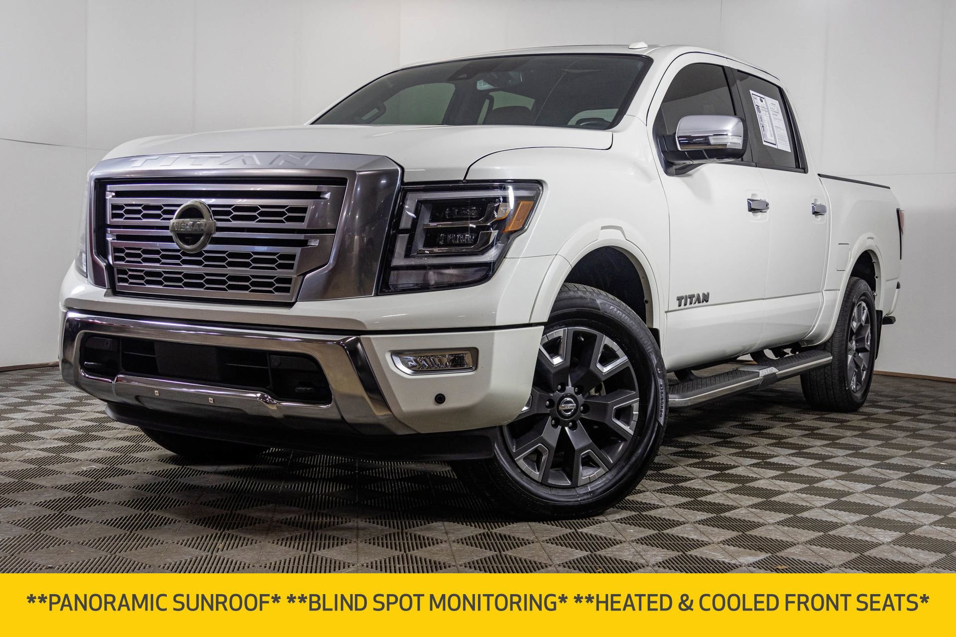 Used 2021 Nissan Titan Platinum Reserve w/ Moonroof Package AWD/4WD image 2