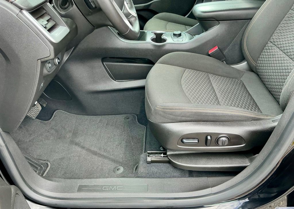 Used 2021 GMC Terrain SLE w/ Driver Convenience Package FWD image 41
