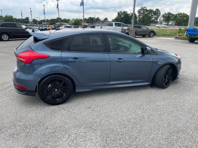 Used 2018 Ford Focus ST FWD image 11