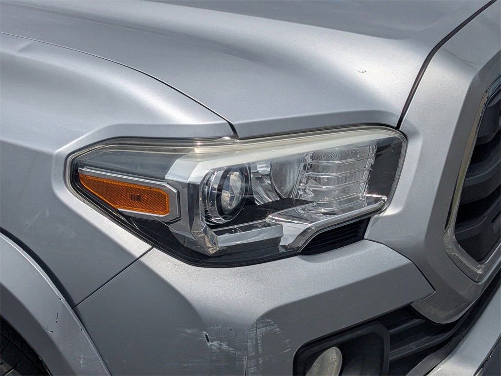 Used 2017 Toyota Tacoma SR5 image 10