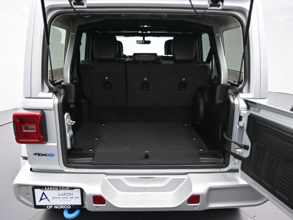 Used 2022 Jeep Wrangler Unlimited Sahara image 18