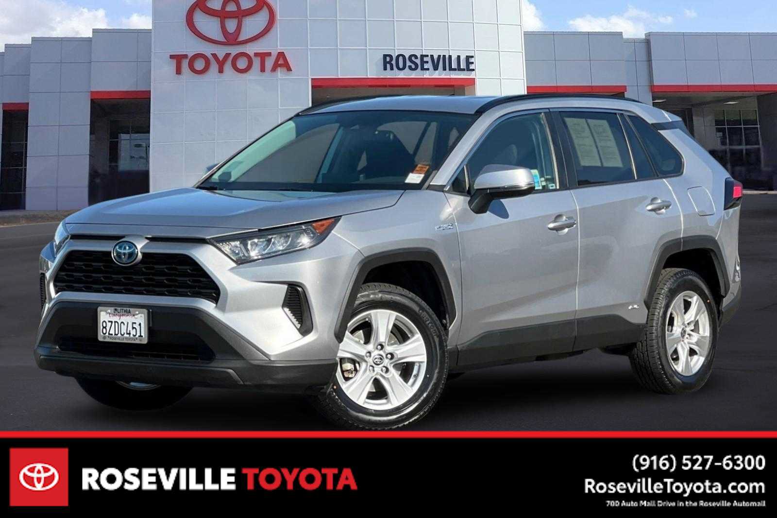 Used 2021 Toyota RAV4 LE AWD/4WD image 1