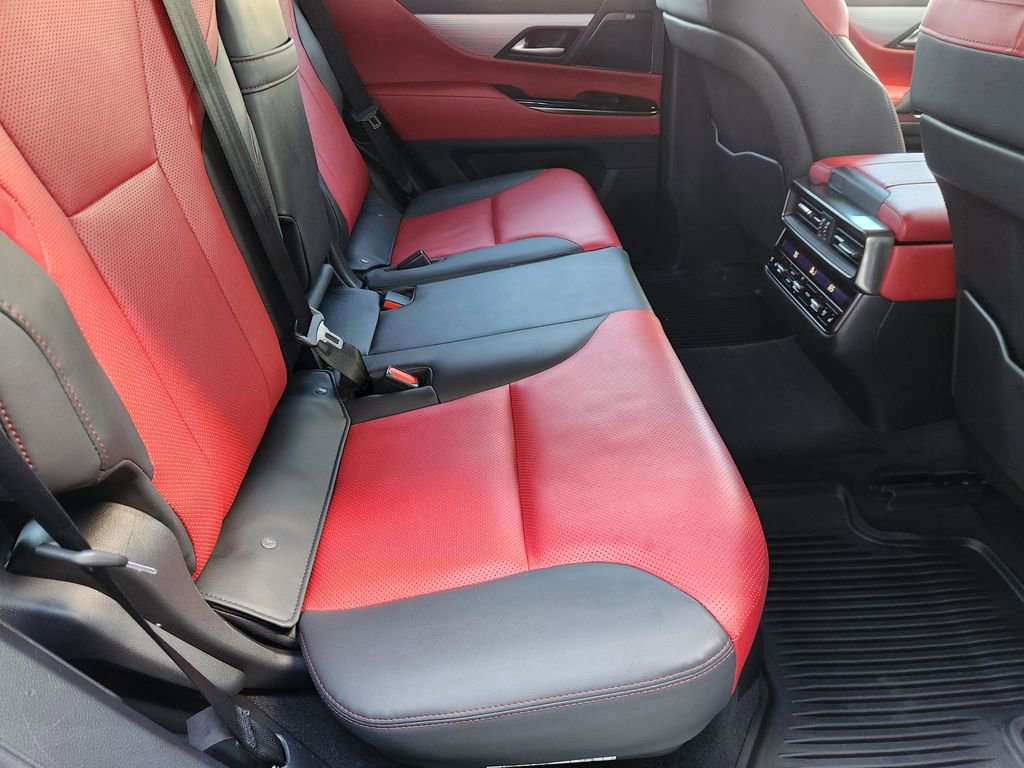 Used 2024 Lexus LX 600 F Sport image 31