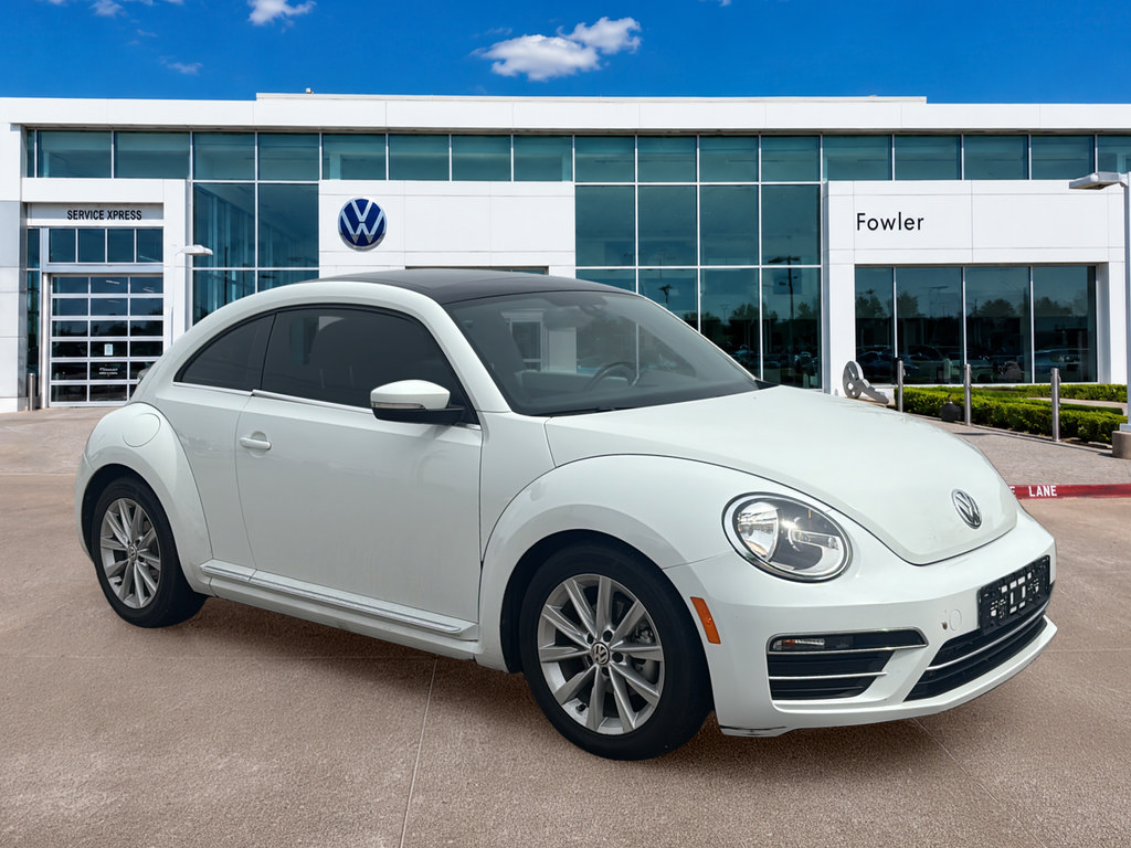 Used 2018 Volkswagen Beetle 2.0T SE FWD image 3