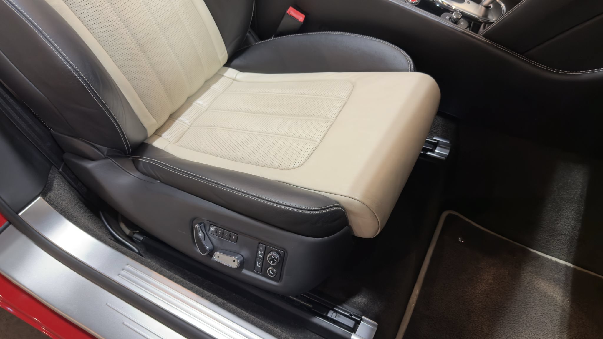 Used 2015 Bentley Continental GT AWD/4WD image 85