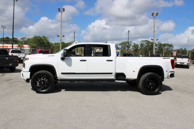 Used 2024 Chevrolet Silverado 3500 High Country w/ High Country Premium Package image 6