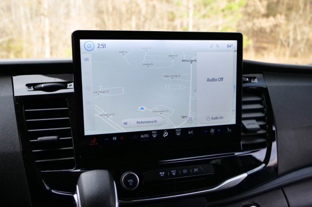 Used 2023 Ford Transit 350 XLT image 13