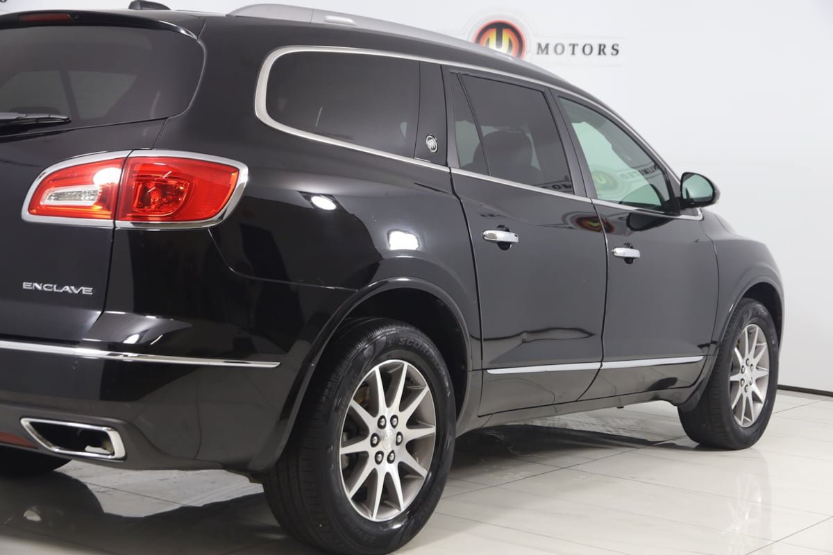 Used 2017 Buick Enclave Leather FWD image 41