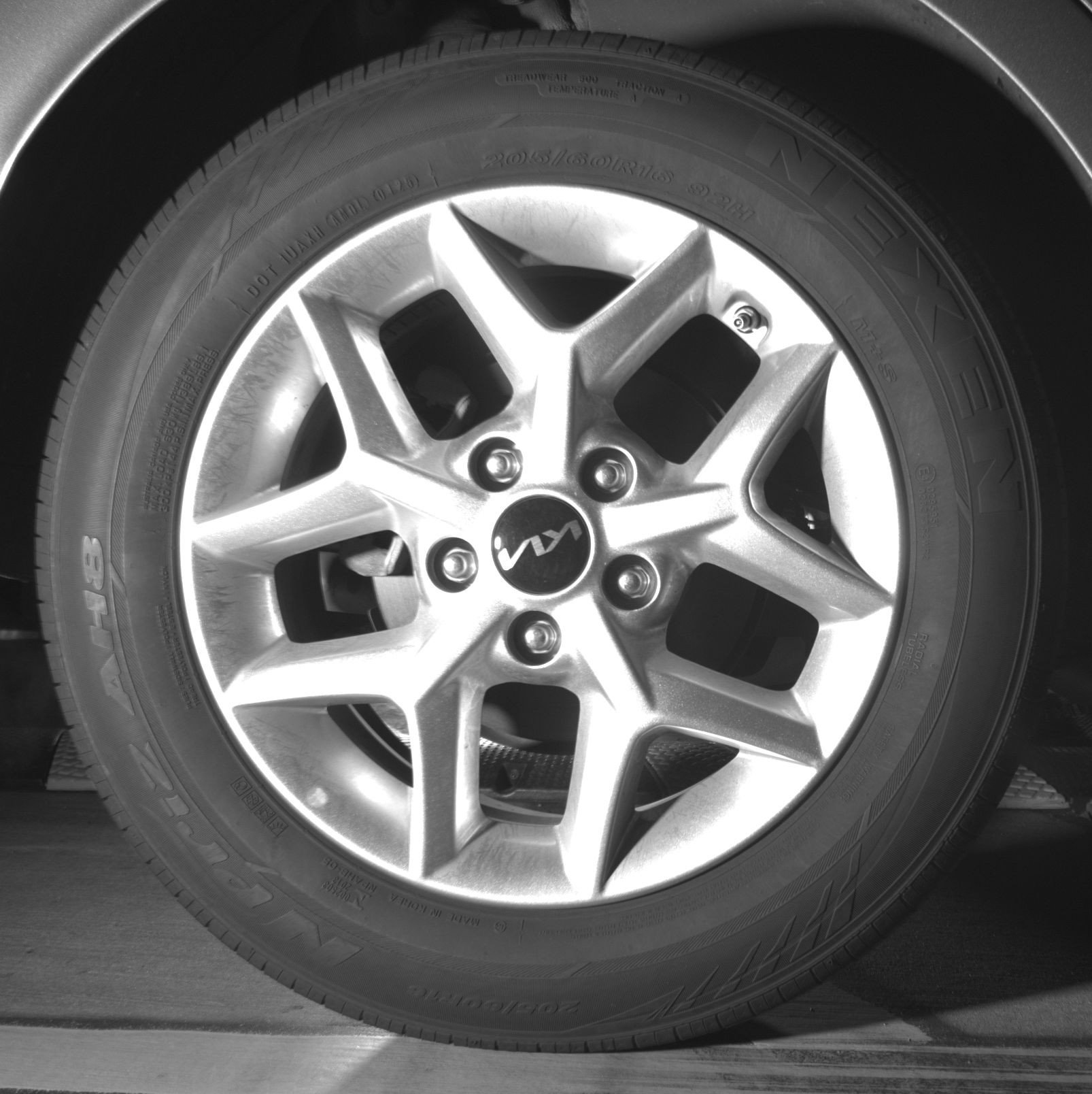 Used 2025 Kia Soul LX w/ LX Technology Package image 15