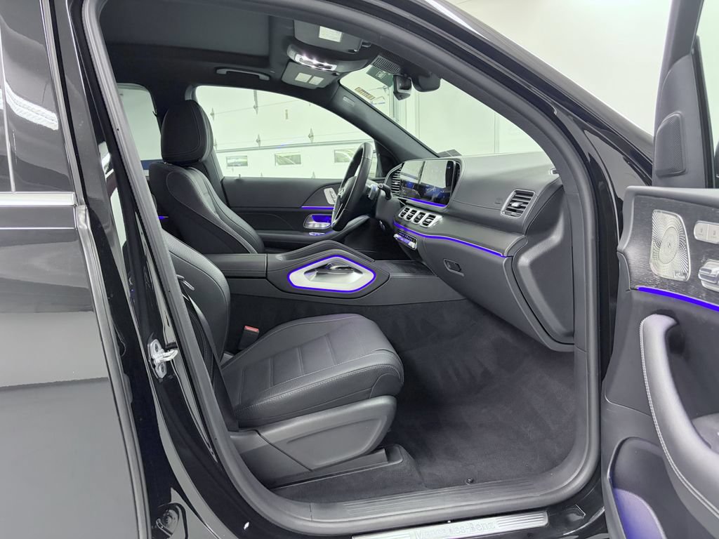 Certified 2026 Mercedes-Benz GLS 450 4MATIC image 18