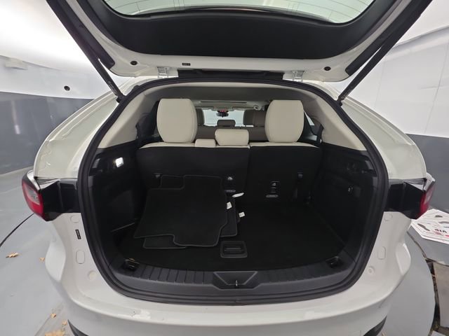 Used 2024 MAZDA CX-90 Plug-In Hybrid w/ Preferred image 46