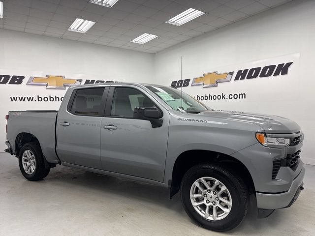 Used 2026 Chevrolet Silverado 1500 RST AWD/4WD image 3