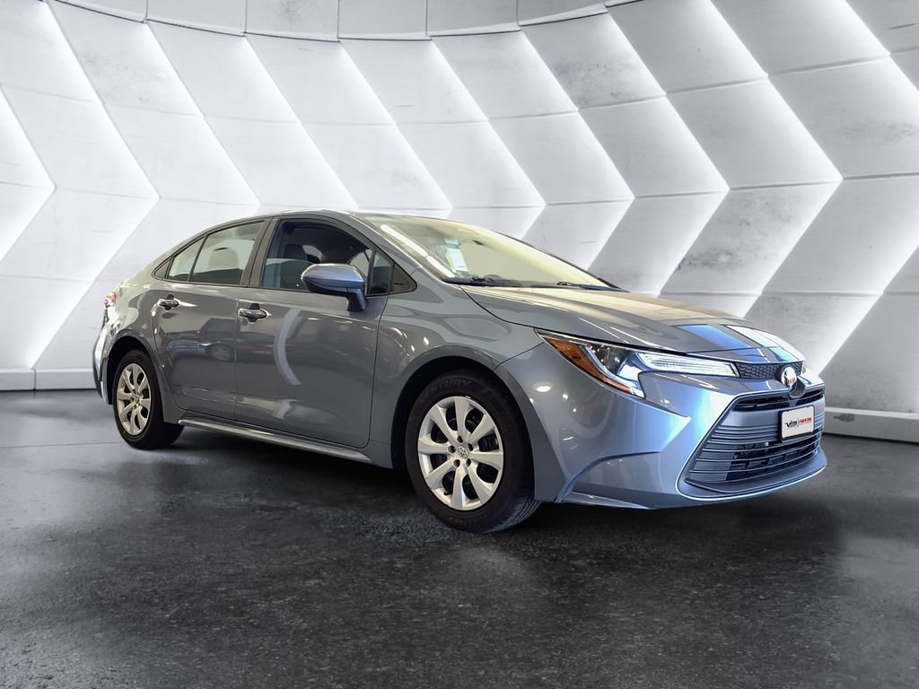 Used 2024 Toyota Corolla LE image 1