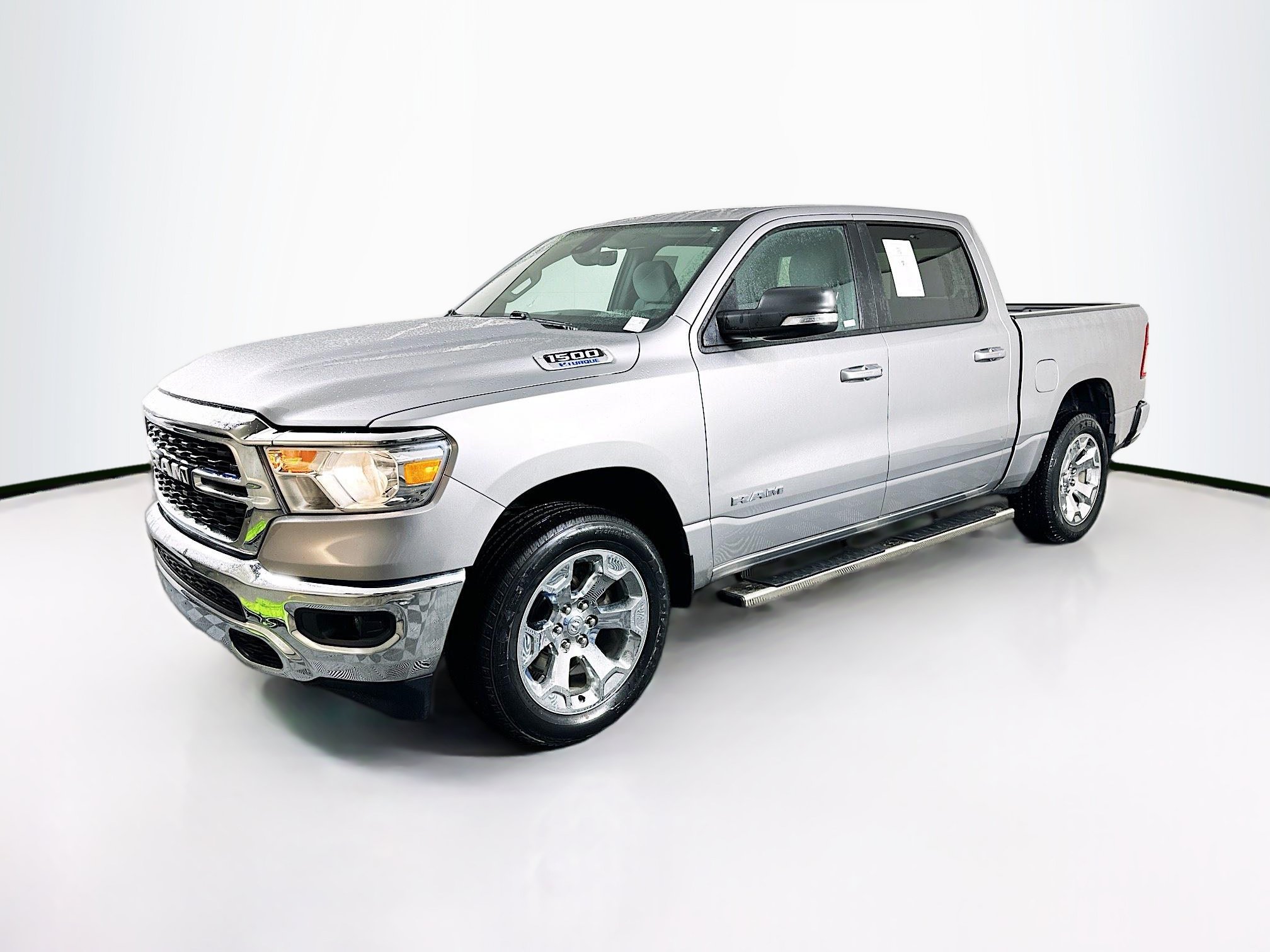 Used 2022 RAM 1500 Big Horn AWD/4WD image 3