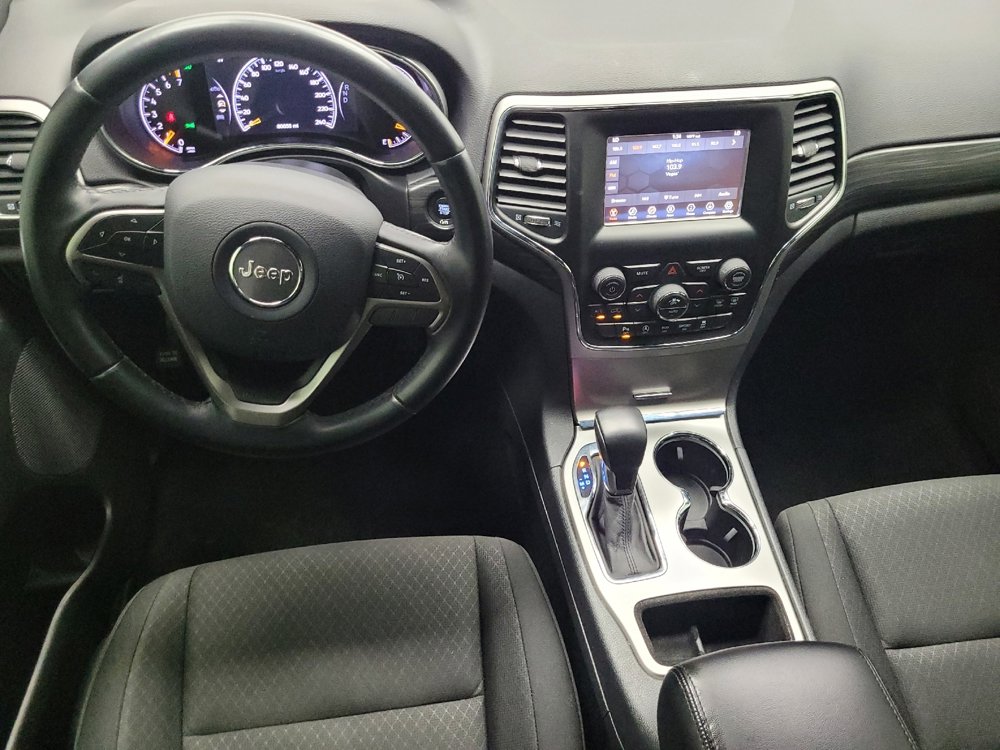 Used 2019 Jeep Grand Cherokee Laredo image 22