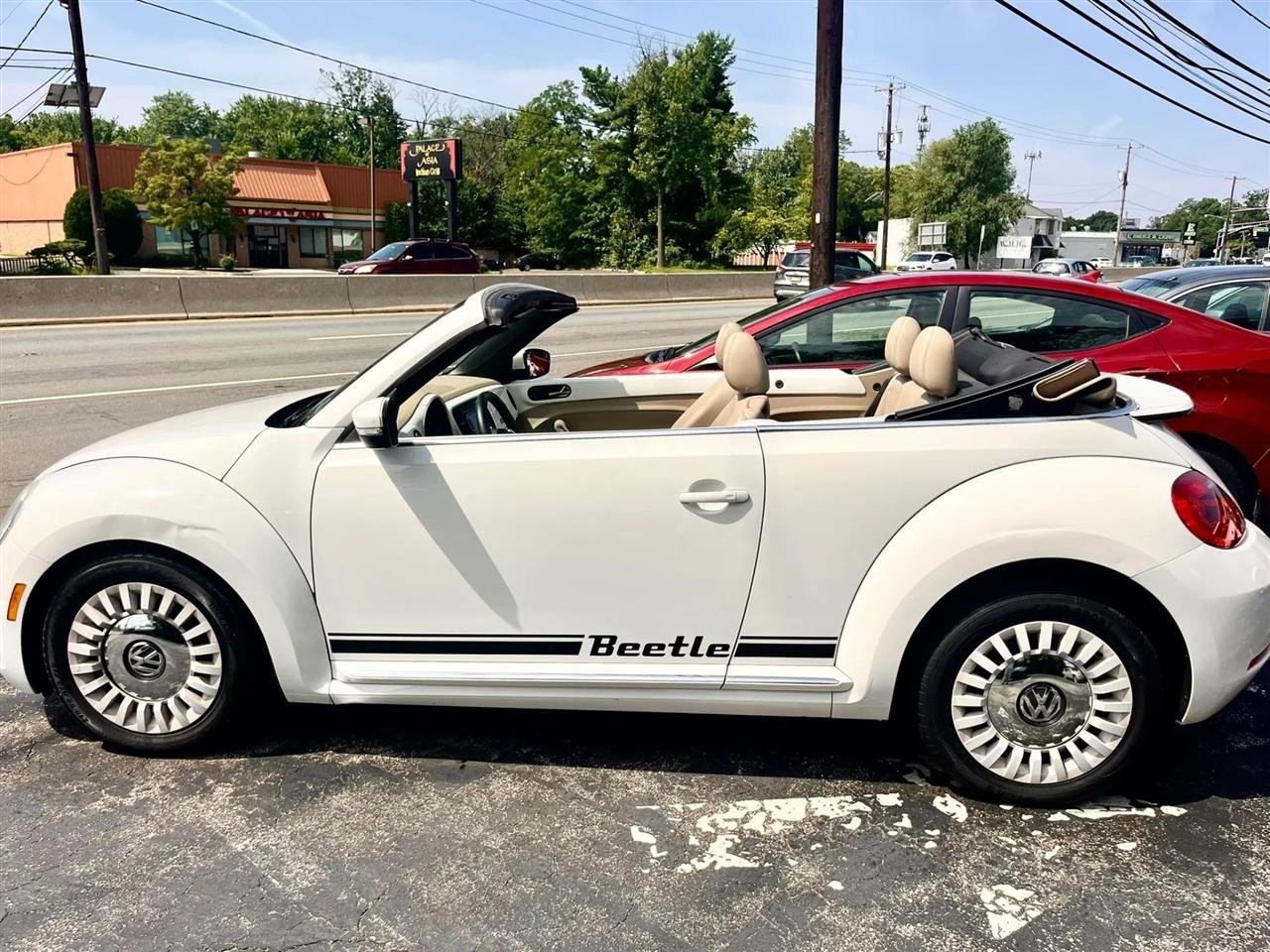 Used 2014 Volkswagen Beetle 2.5 FWD image 20