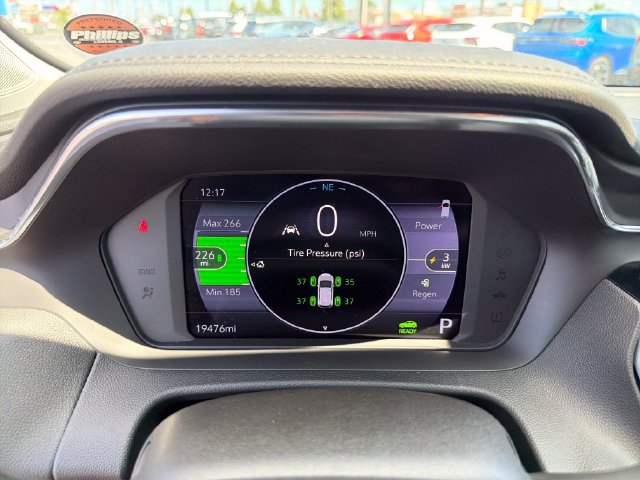Certified 2023 Chevrolet Bolt EUV LT w/ Driver Confidence Package FWD image 15