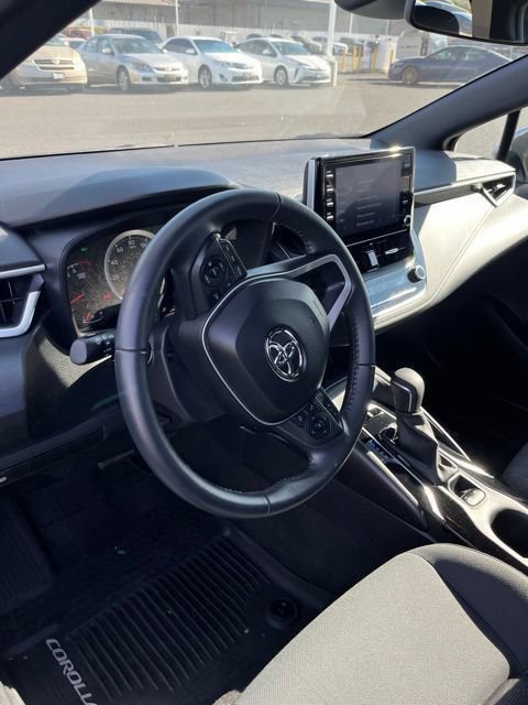 Used 2020 Toyota Corolla SE w/ SE Premium Package FWD image 6