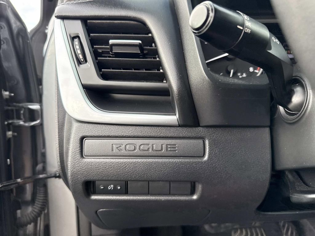 Certified 2023 Nissan Rogue S image 32