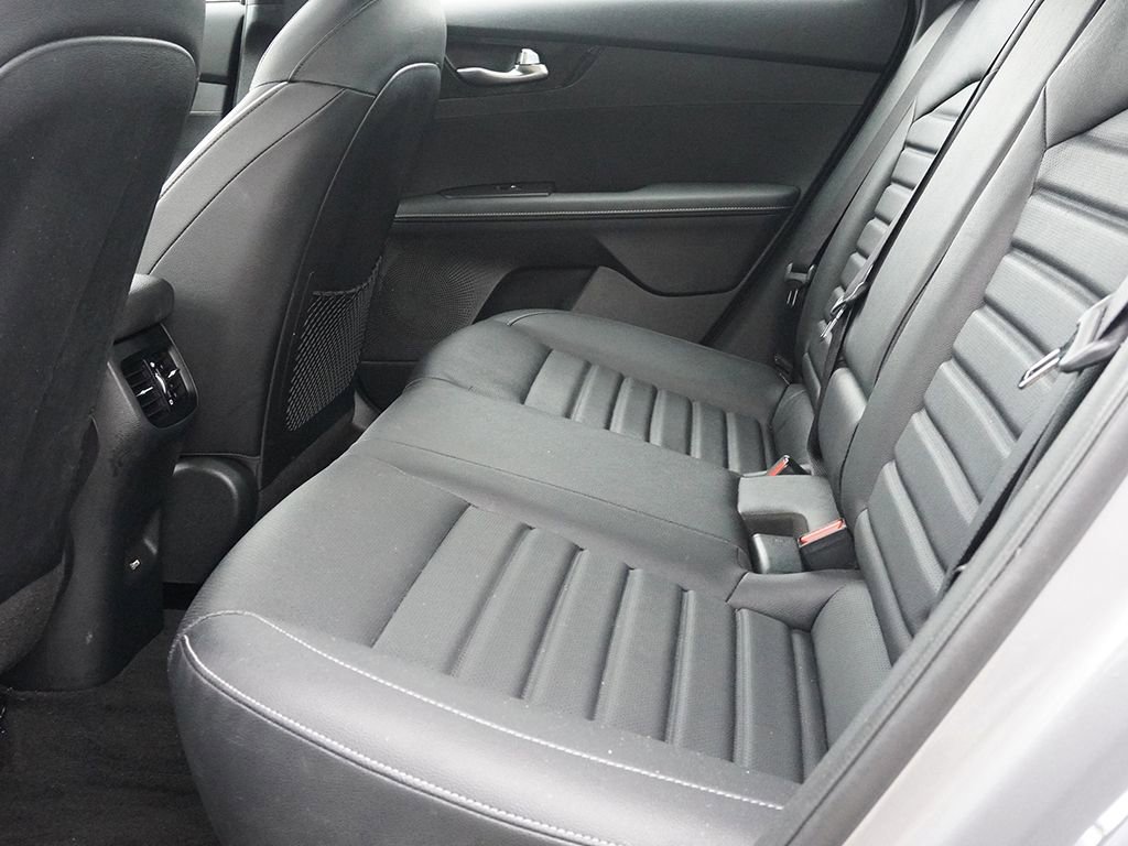 Used 2024 Kia Forte GT-Line w/ GT-Line Premium Package FWD image 32