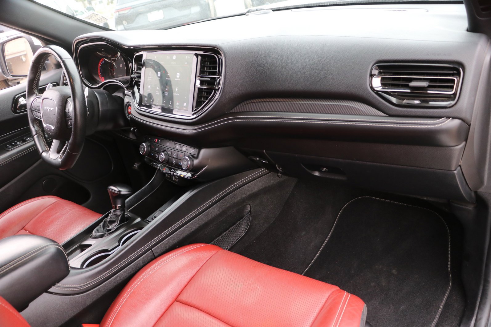 Used 2021 Dodge Durango SRT Hellcat w/ Technology Group AWD/4WD image 38