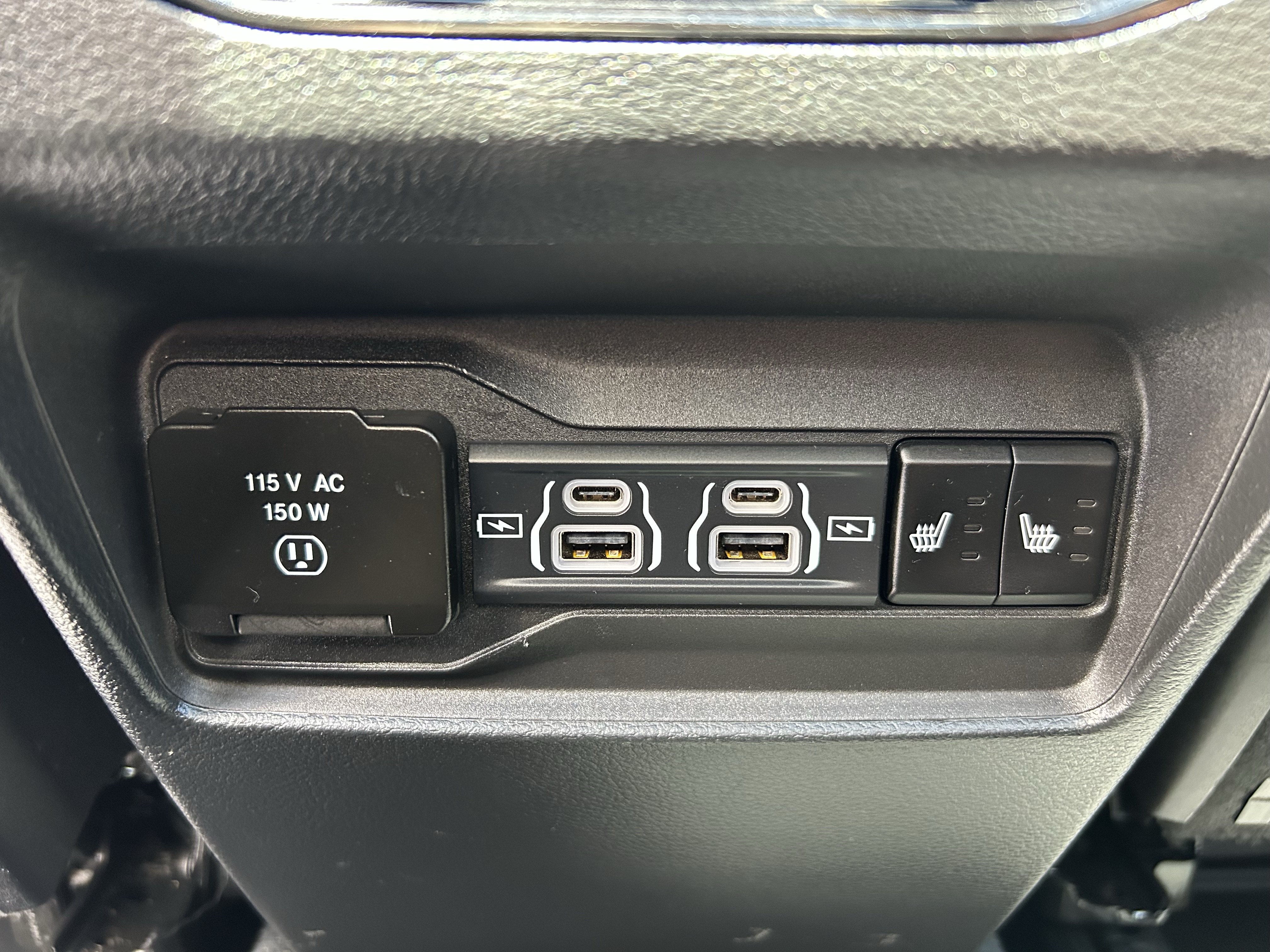 Used 2024 Jeep Grand Cherokee Limited AWD/4WD image 21