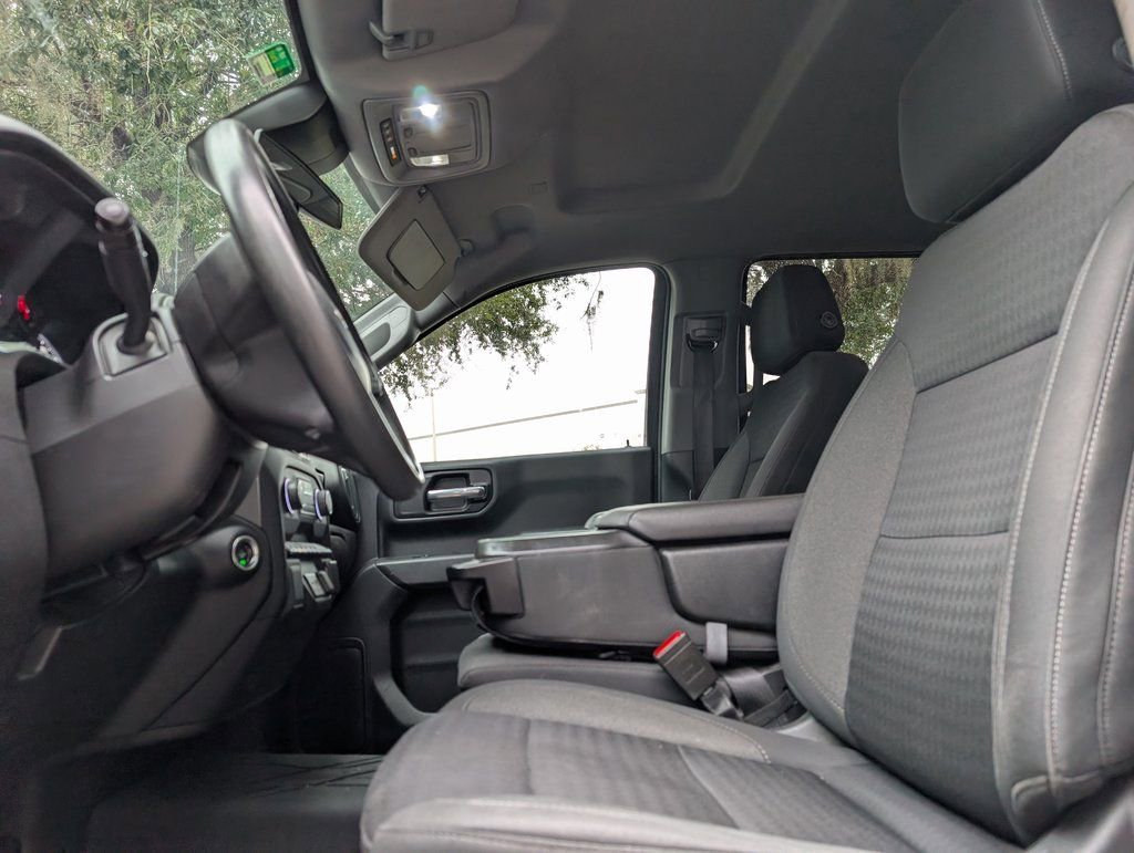 Used 2023 Chevrolet Silverado 1500 Custom image 12