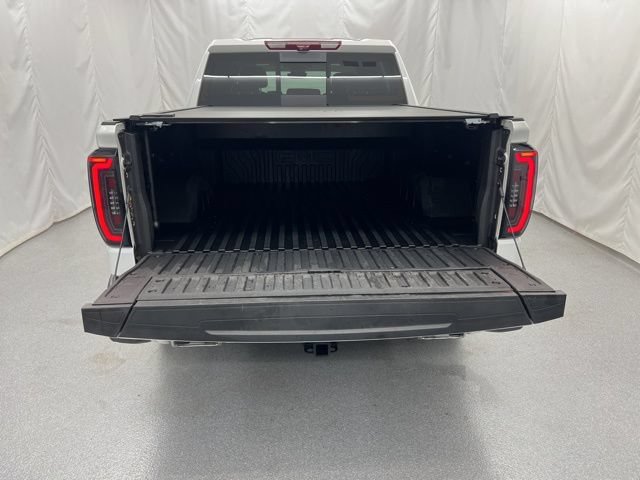 Used 2025 GMC Sierra 1500 Denali Ultimate AWD/4WD image 9