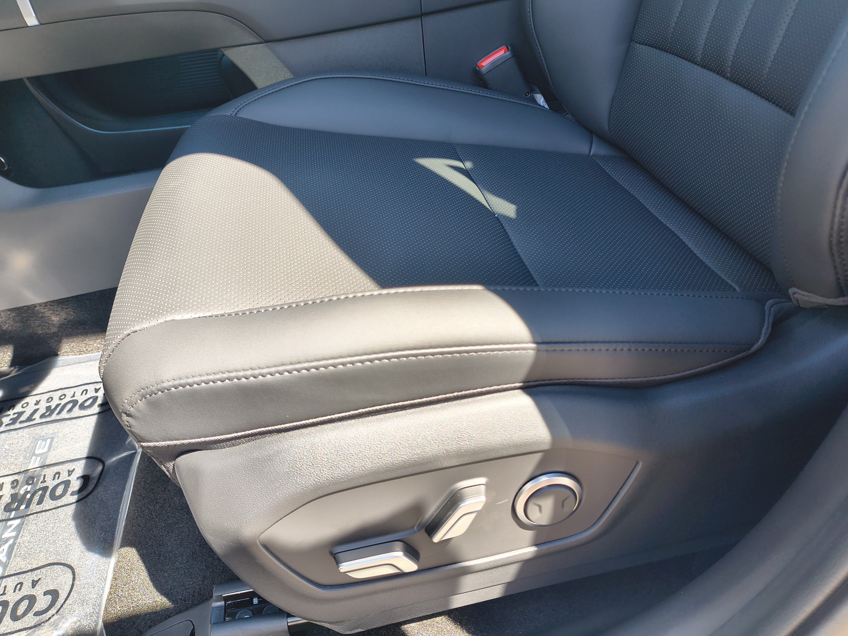 New 2027 Hyundai Santa Fe SEL FWD image 22