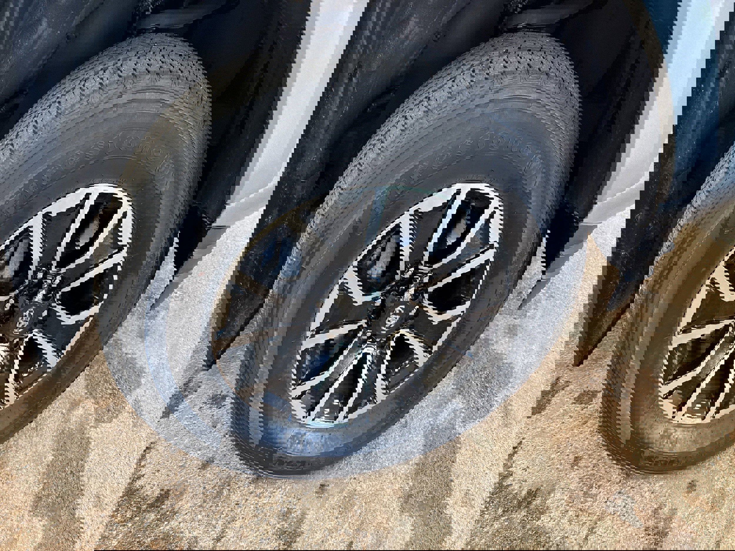 Used 2023 Toyota Tacoma TRD Sport image 11