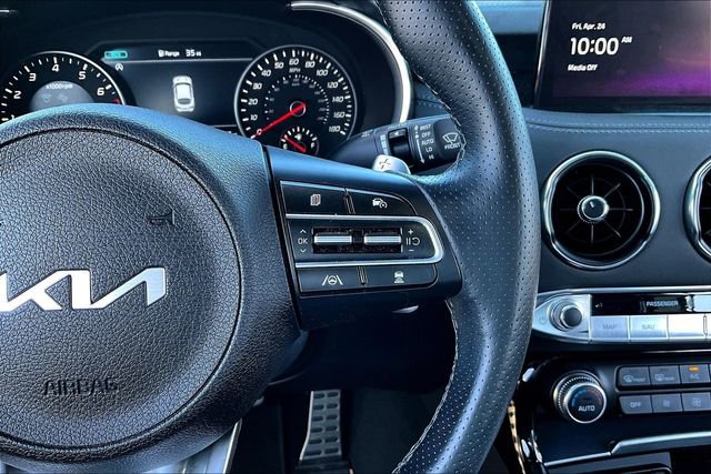 Used 2023 Kia Stinger GT2 RWD image 12
