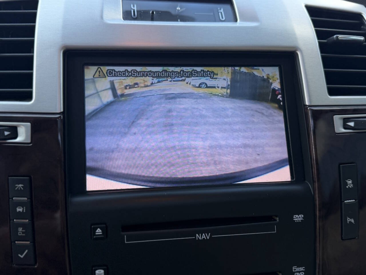 Used 2007 Cadillac Escalade 2WD w/ Information Package image 12