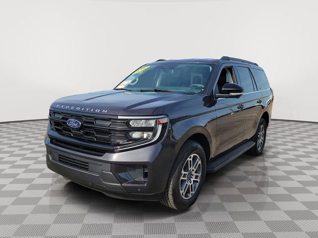 New 2026 Ford Expedition Active RWD image 3