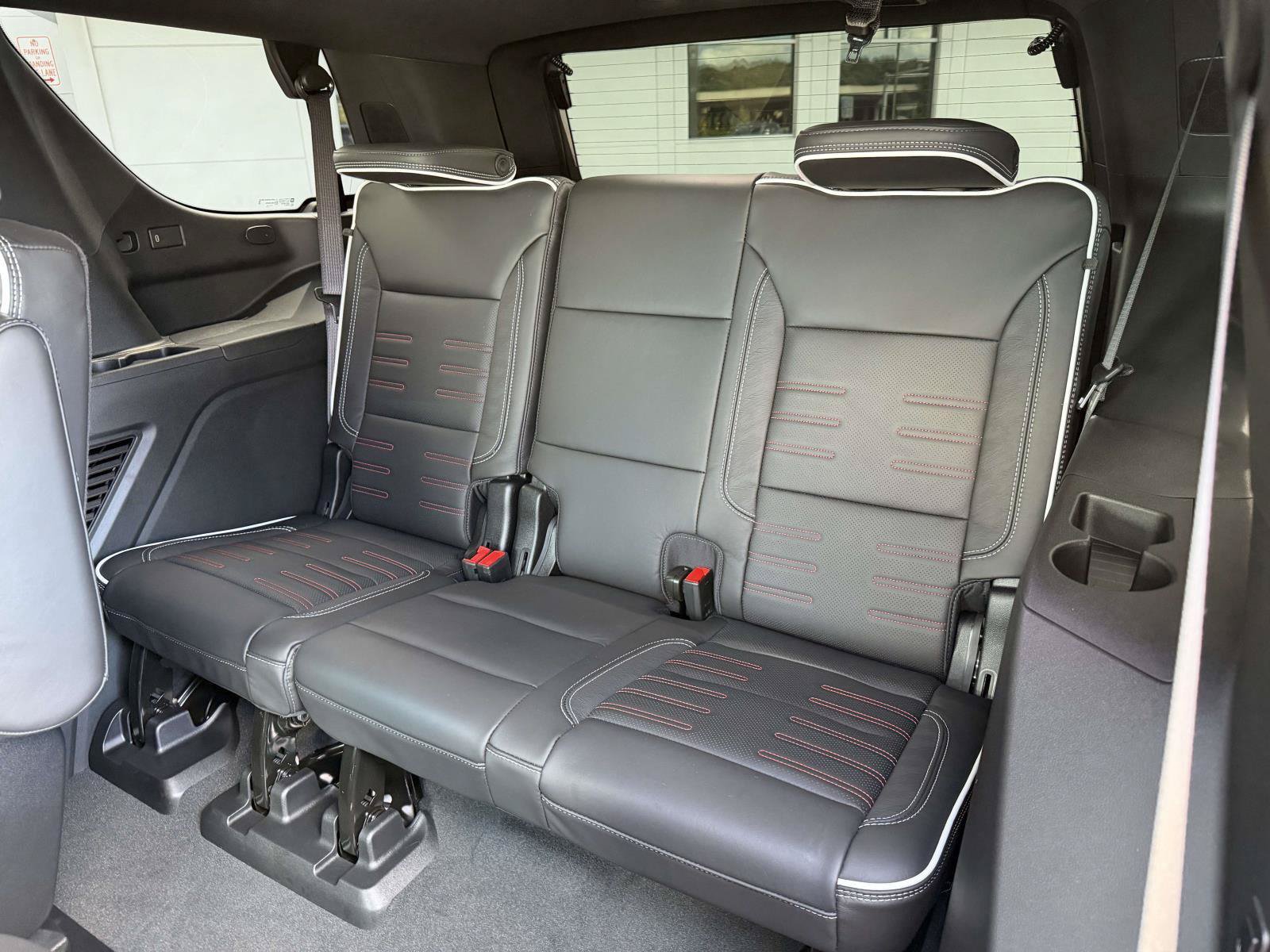 Used 2026 GMC Yukon AT4 Ultimate AWD/4WD image 10
