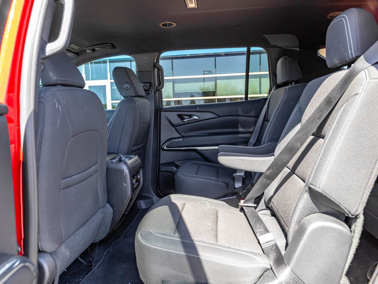 Used 2026 Chevrolet Traverse LT FWD image 18