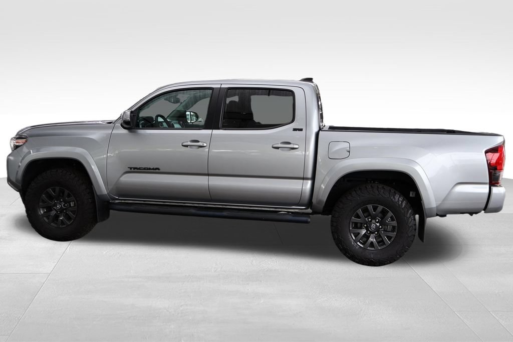 Certified 2023 Toyota Tacoma SR5 w/ Technology Package AWD/4WD image 10