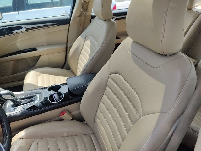 Used 2016 Ford Fusion Energi SE FWD image 16