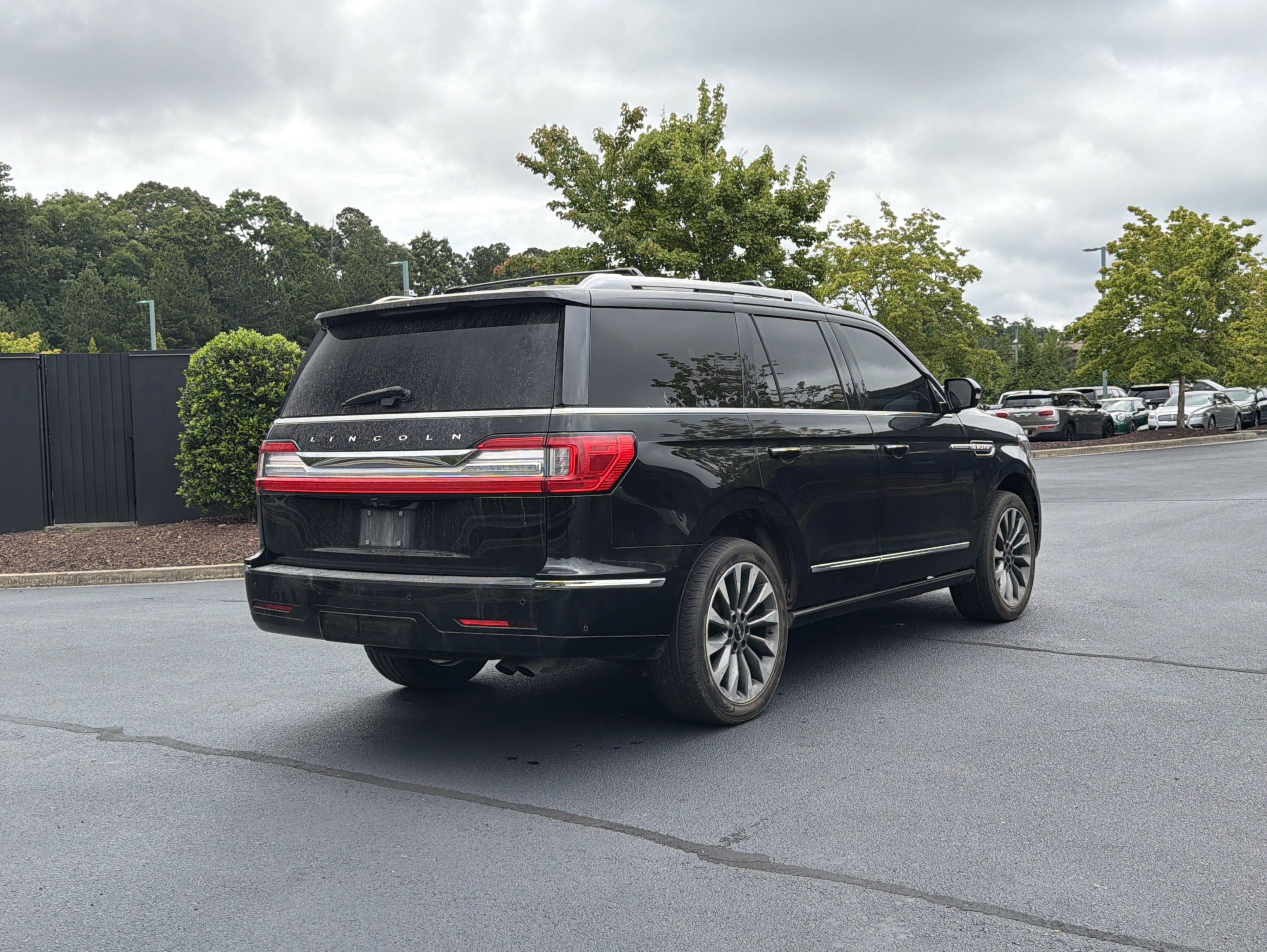 Used 2020 Lincoln Navigator Reserve w/ Luxury Package AWD/4WD image 3