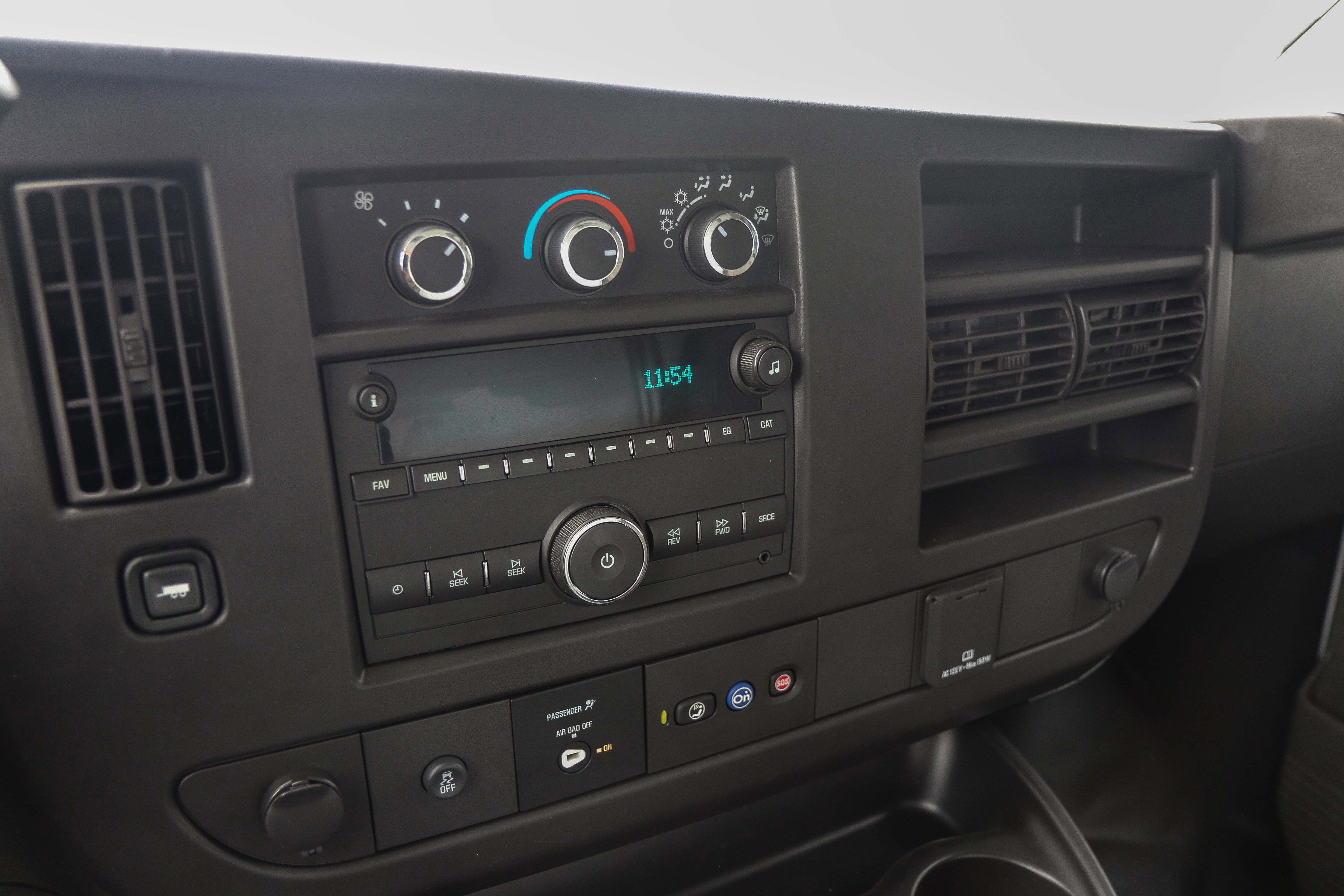 Used 2024 Chevrolet Express 3500 w/ Power Convenience Package RWD image 15