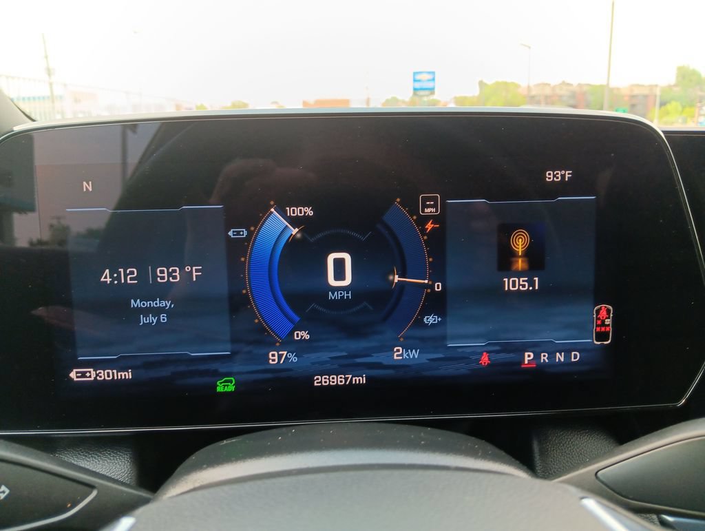 Used 2024 Chevrolet Equinox EV LT AWD/4WD image 15